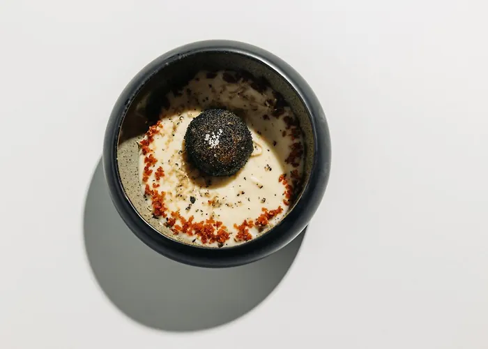 Dam Boutique Hotel & Restaurant