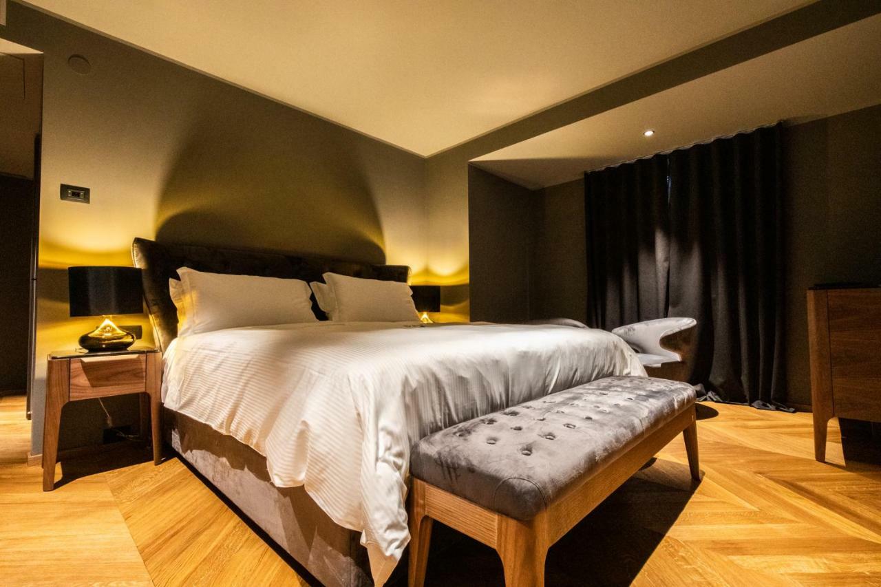 Dam Boutique & Restaurant Hotel